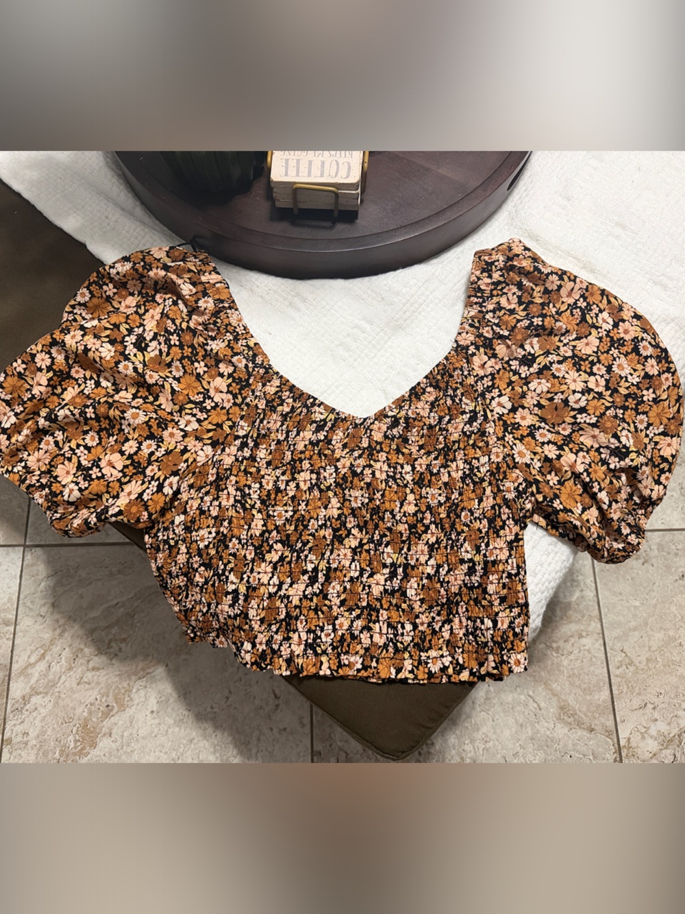 Rip Curl Floral Puff-Sleeve Smocked Top - Black & Brown